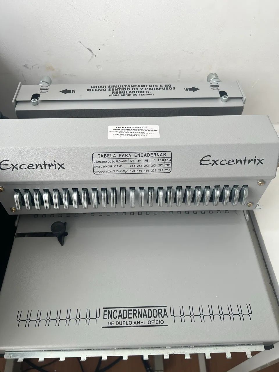 Excentrix Binding Machine 2x1, Used Only 3 Times