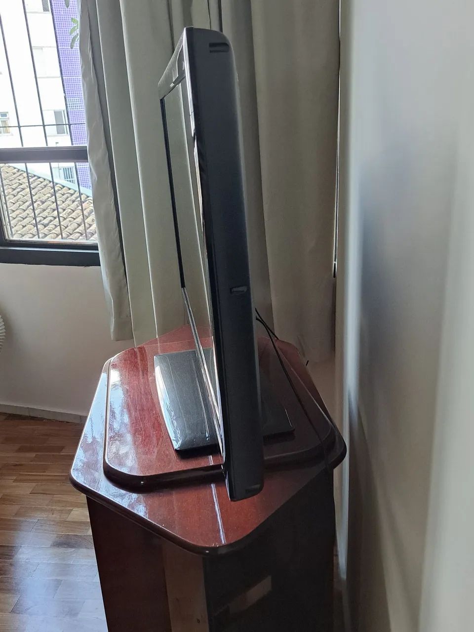 TV LG tela plana