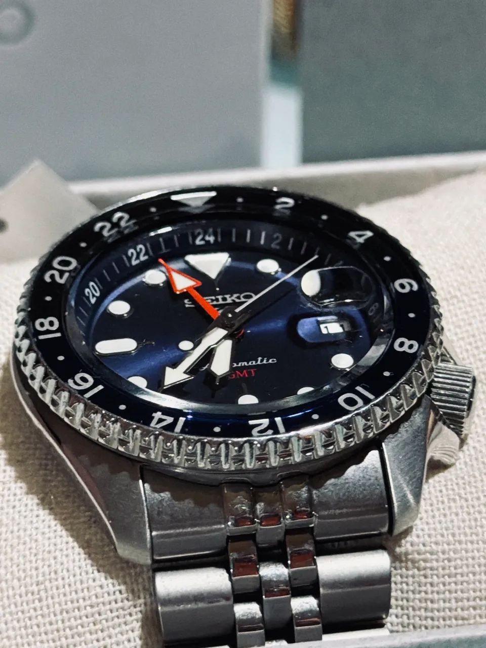 RELÓGIO SEIKO 5 SPORTS GMT BATMAN - Foto 4
