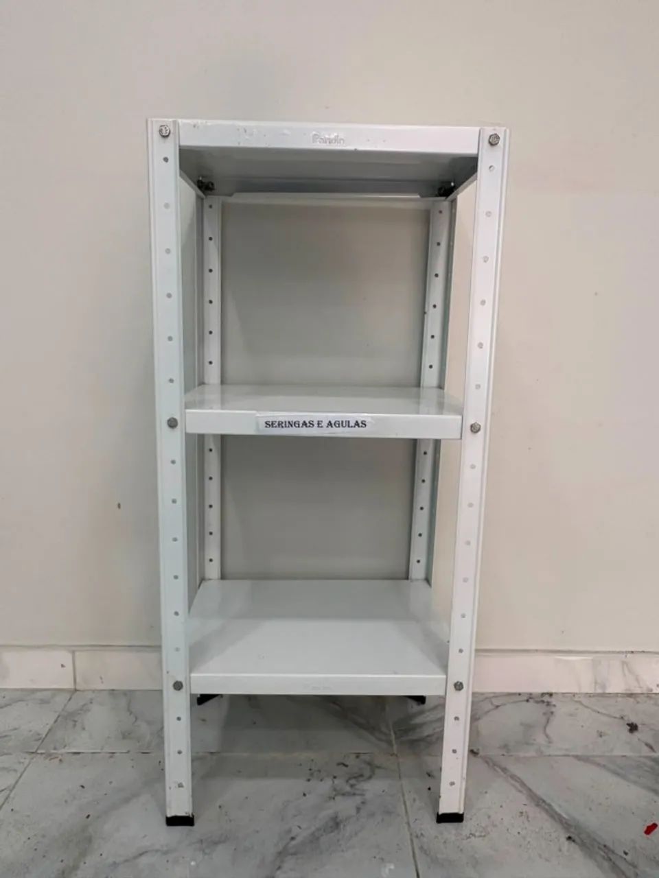 ESTANTE DE ACO