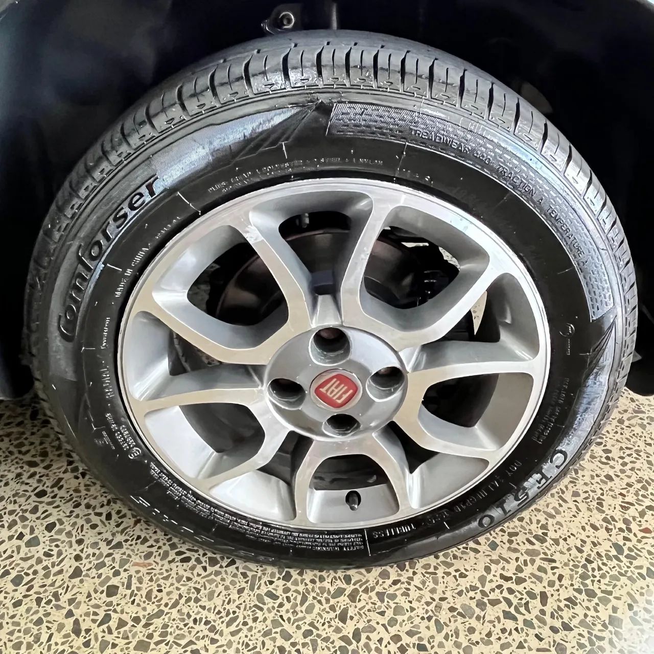 Fiat Uno Sporting 1.4 EVO Fire Flex 8V 4P 2013 - Foto 3
