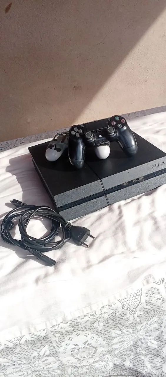 Ps4 FAT muito conservado