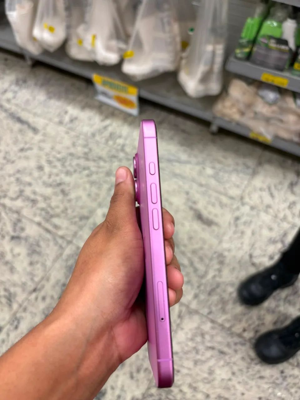 Vendo iPhone 16 128g rosa  - Foto 3
