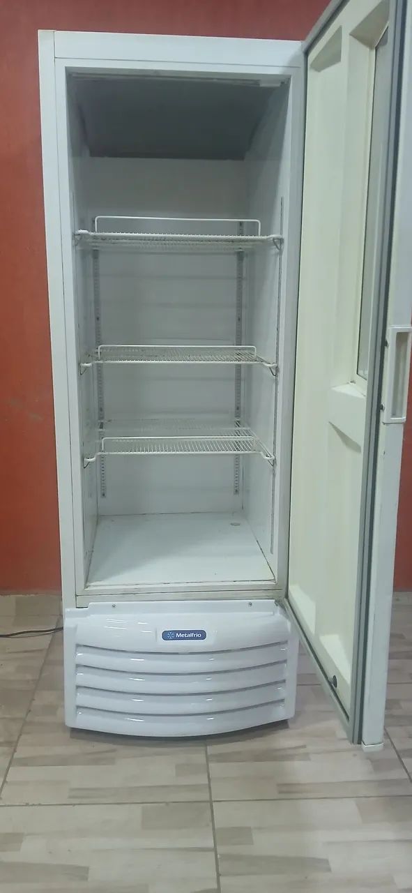 Freezer dupla ação resfria e congela  - Foto 2