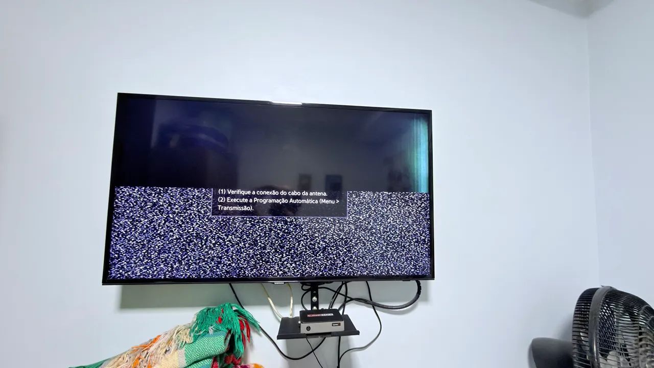 Tv smart Samsung 40? tela quebrada - Foto 3