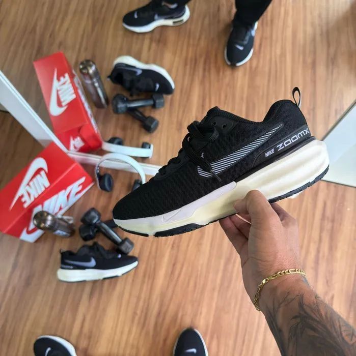 Tênis Nike Zoomx preto e branco  - Foto 4