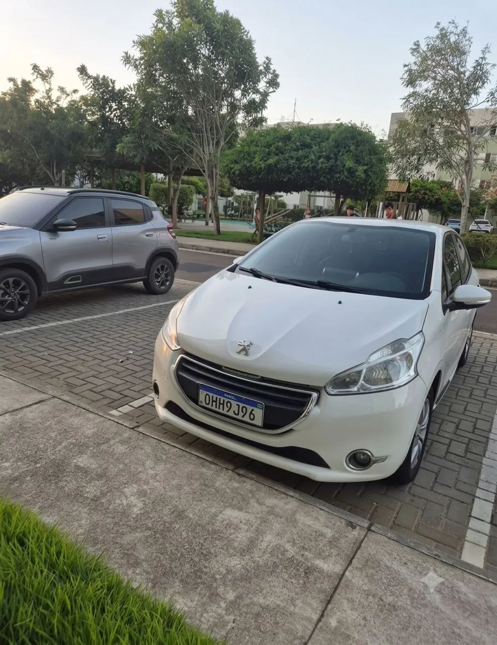 Peugeot 208 Active/active Pack 1.5 Flex 8V 5P 2014