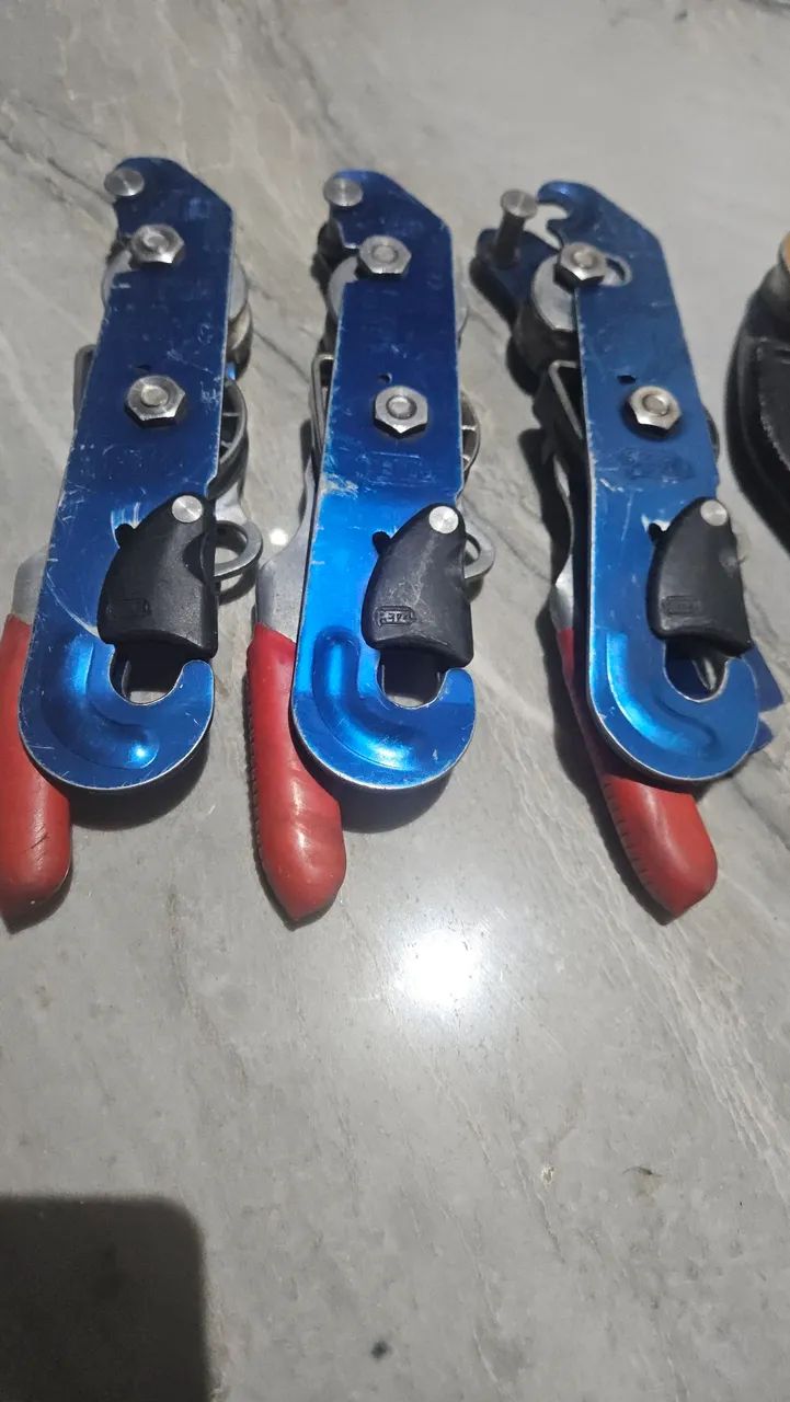 Equipamentos  autoblocantes para rapel - Foto 3