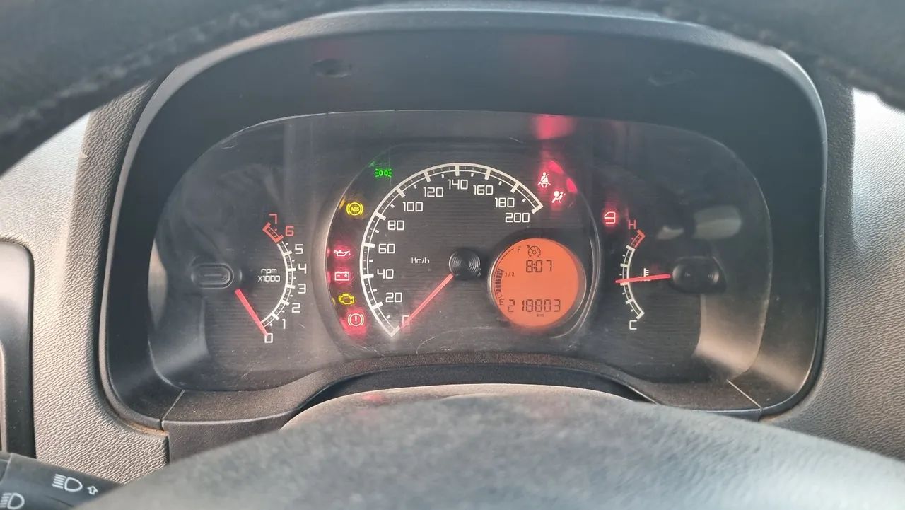 Fiat Strada Working 1.4 MPI Fire Flex 8V CD 2013 - Foto 4