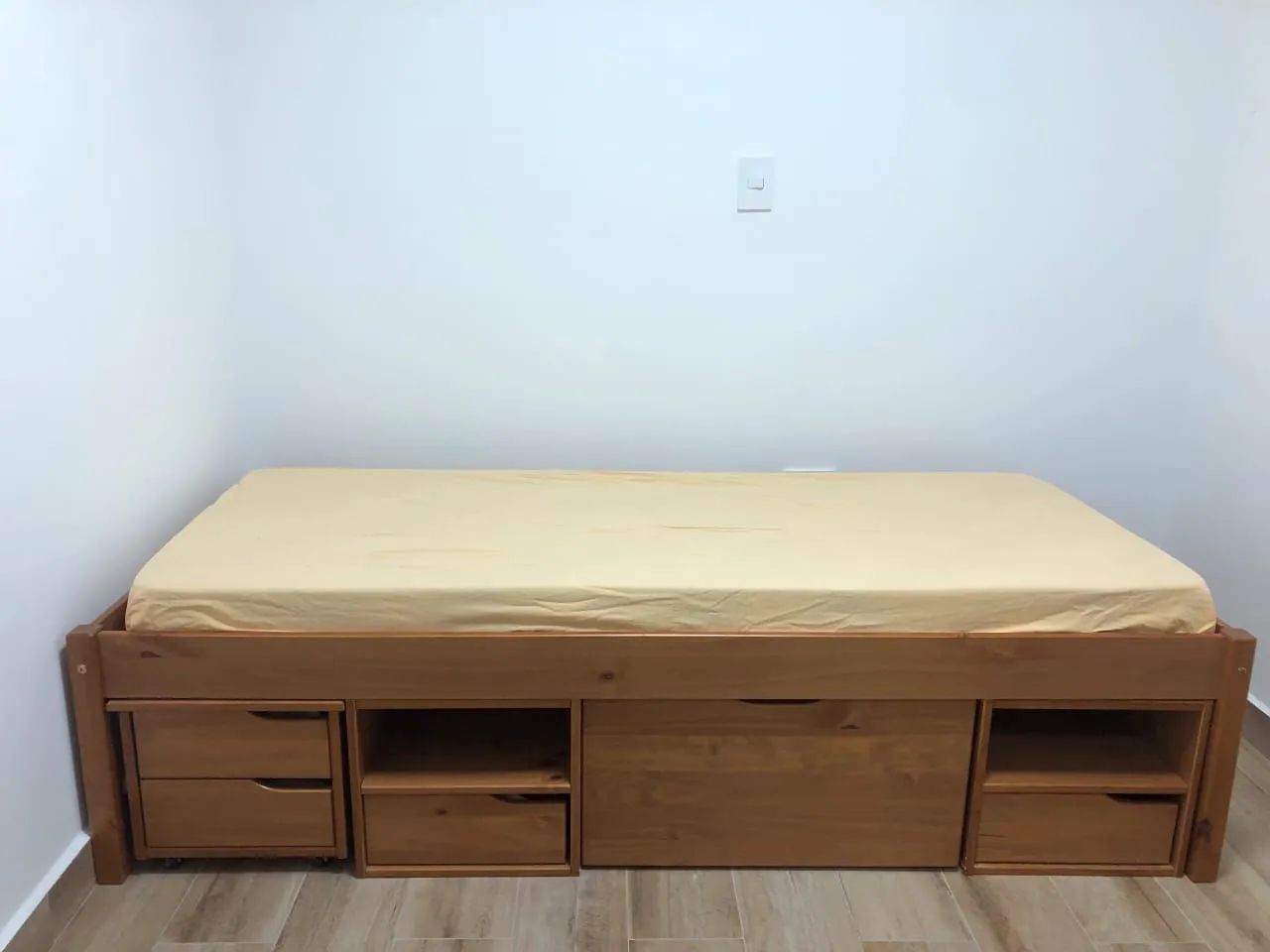 Cama de Solteiro Charm com 2 Gavetas e Nicho