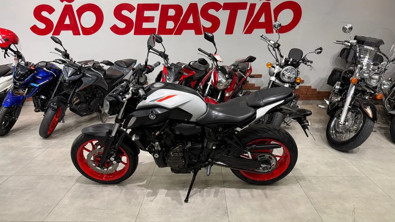 YAMAHA MT-07 - Foto 3