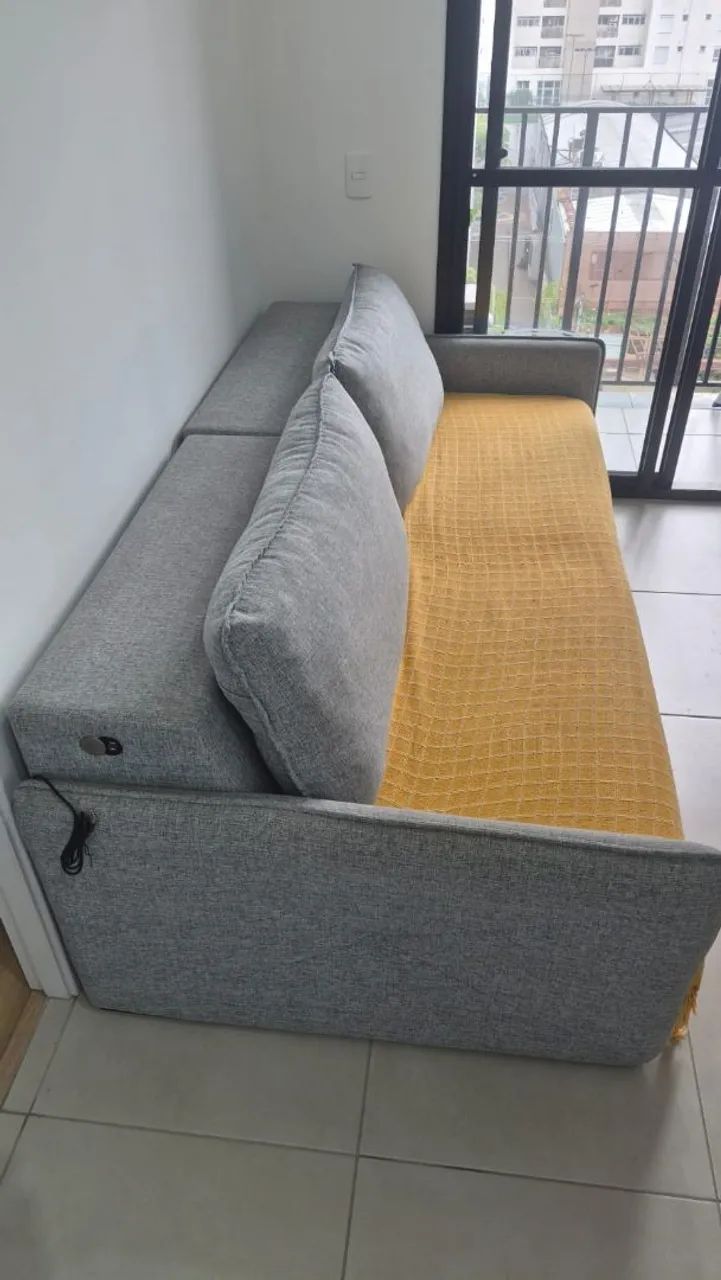 Sofa retrátil, confortável e com carregador USB - Foto 4