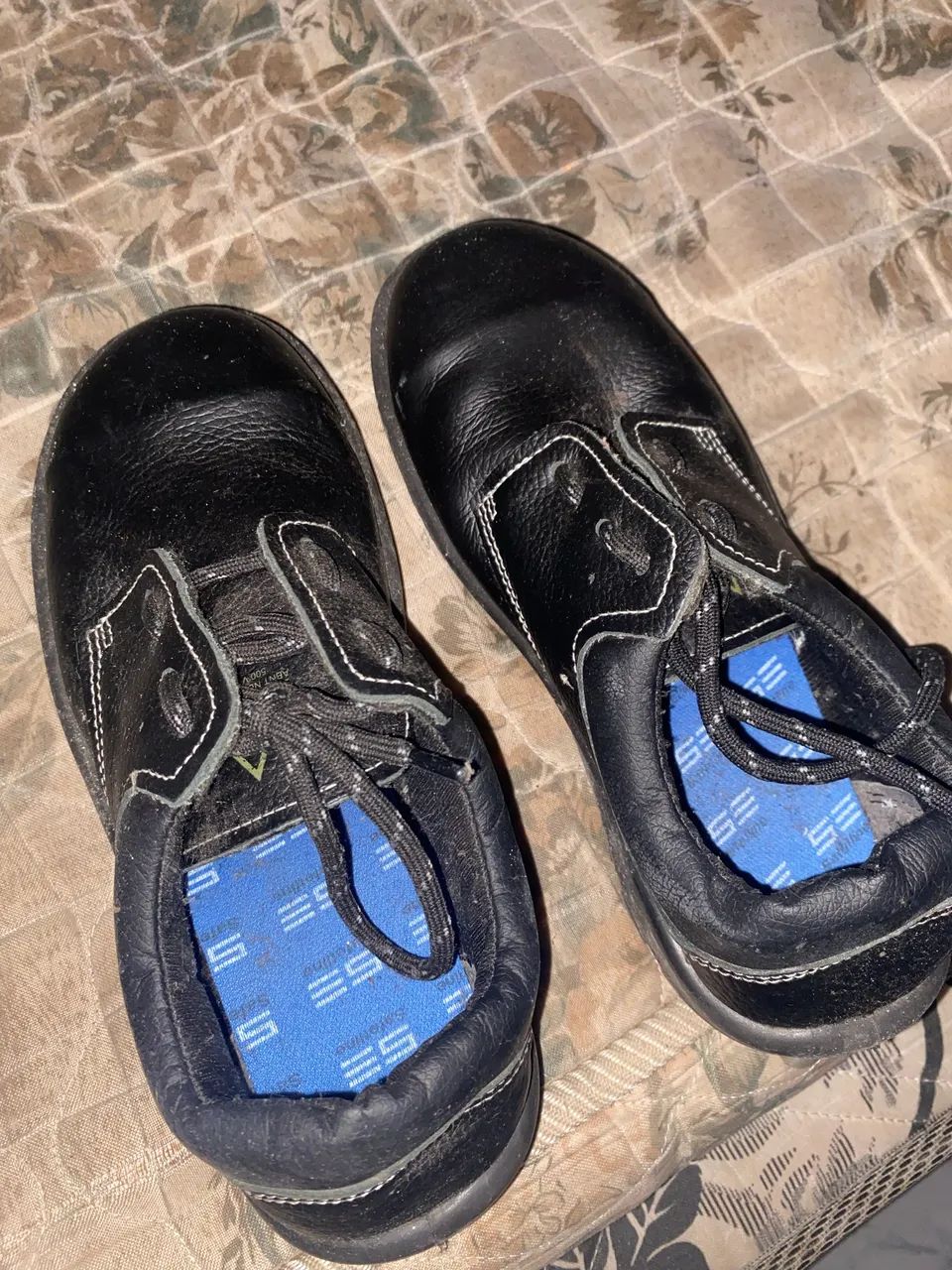 Bota de vigia tamanho 37