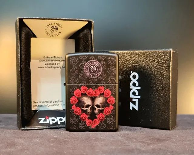 ZIPPO ANNE STOKES COLLECTION "Skull Red Roses Heart" - Foto 4
