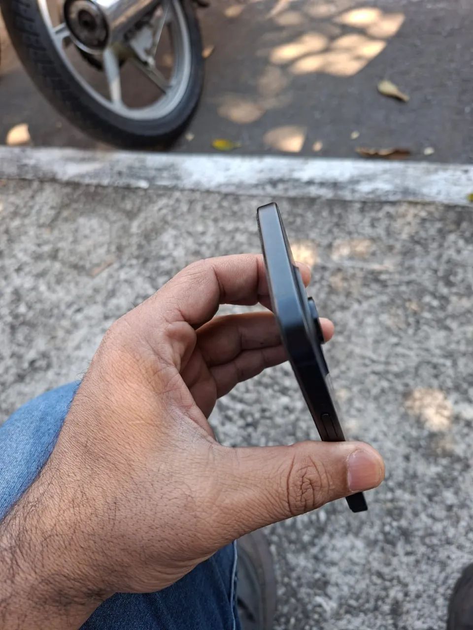 iPhone 15 256gb 5 meses de uso - Foto 4