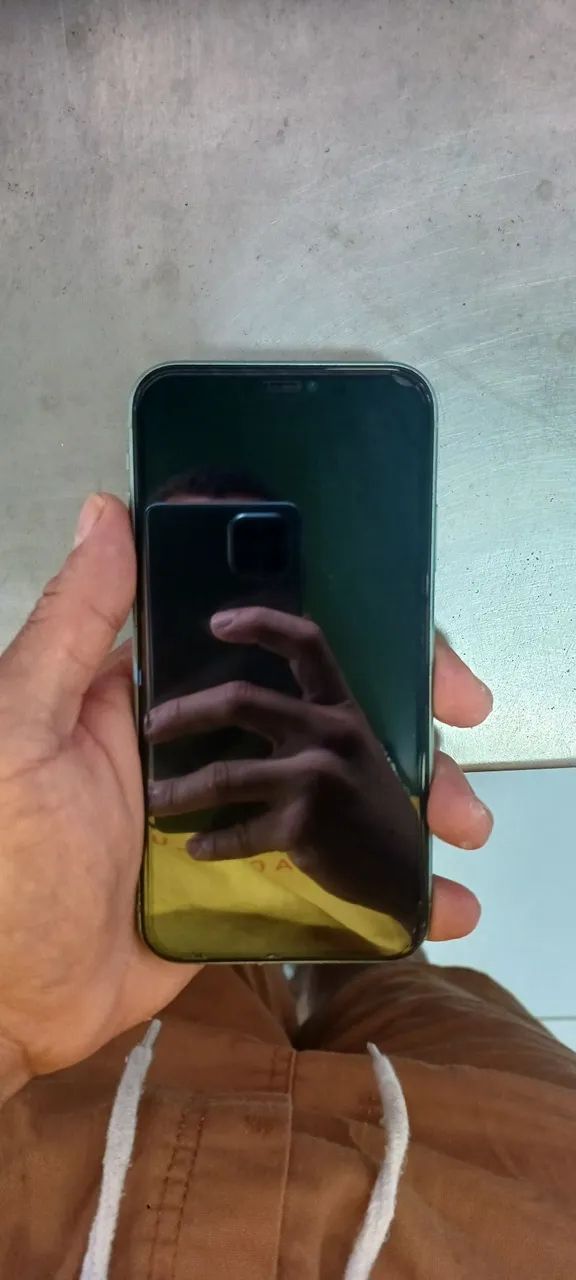 IPhone 11 verde