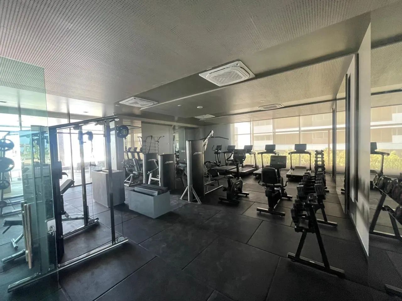 Repasse no Edifício Mirante do Cais, andar altíssimo, pode ser financiado - Foto 5