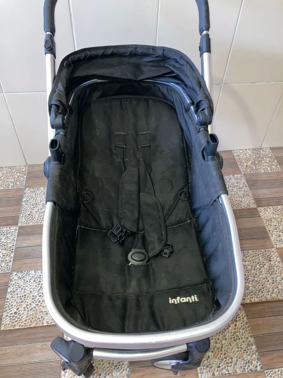 Vendo carrinho de bebê TRAVEL SYSTEM - Foto 4