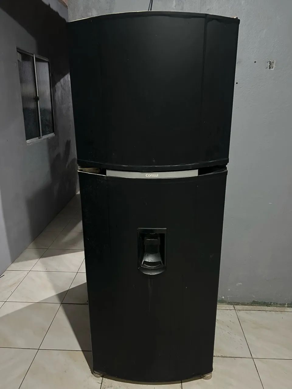 Geladeira cônsul adesivada - Foto 4