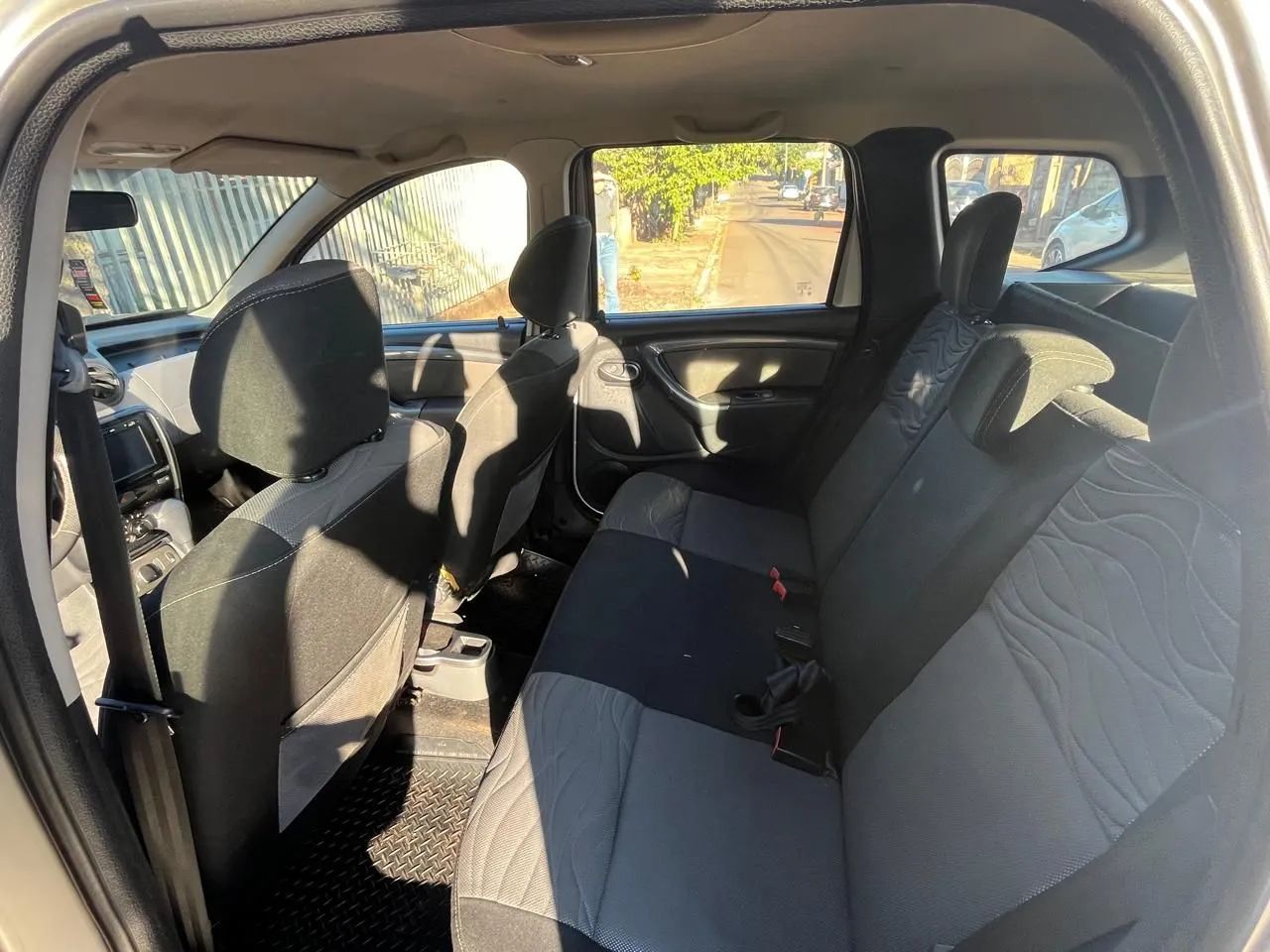 Renault Duster Dynamique 2.0 Hi-flex 16V Aut. 2014 - Foto 4