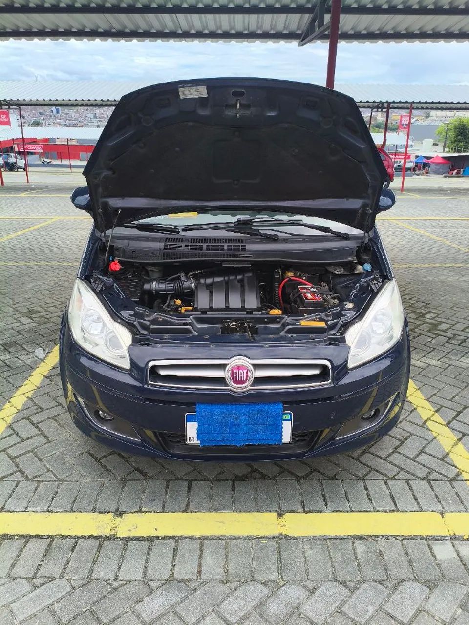 Fiat Idea Attractive 1.4 Fire Flex 8V 5P 2014 - Foto 2