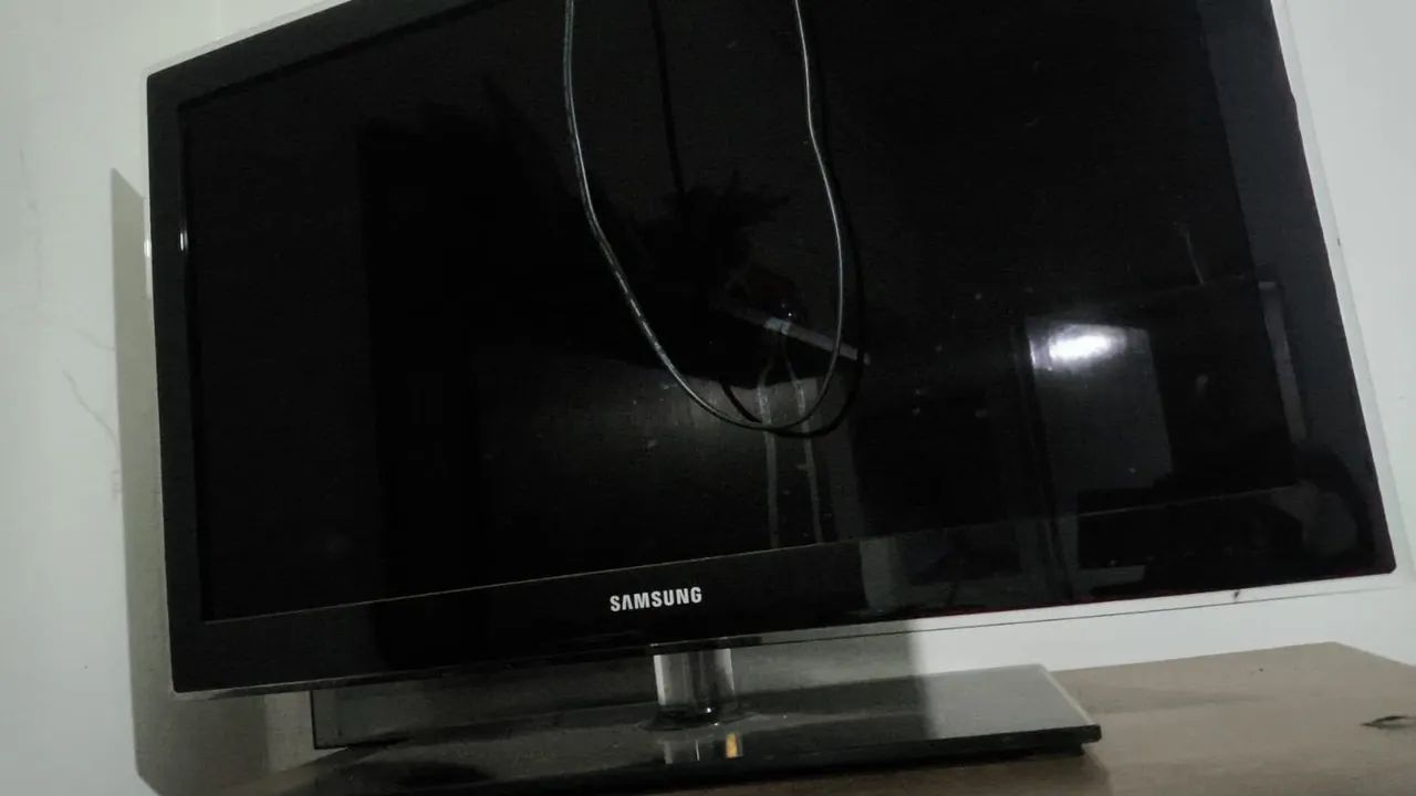 Vende-se tv Samsung LCD 32