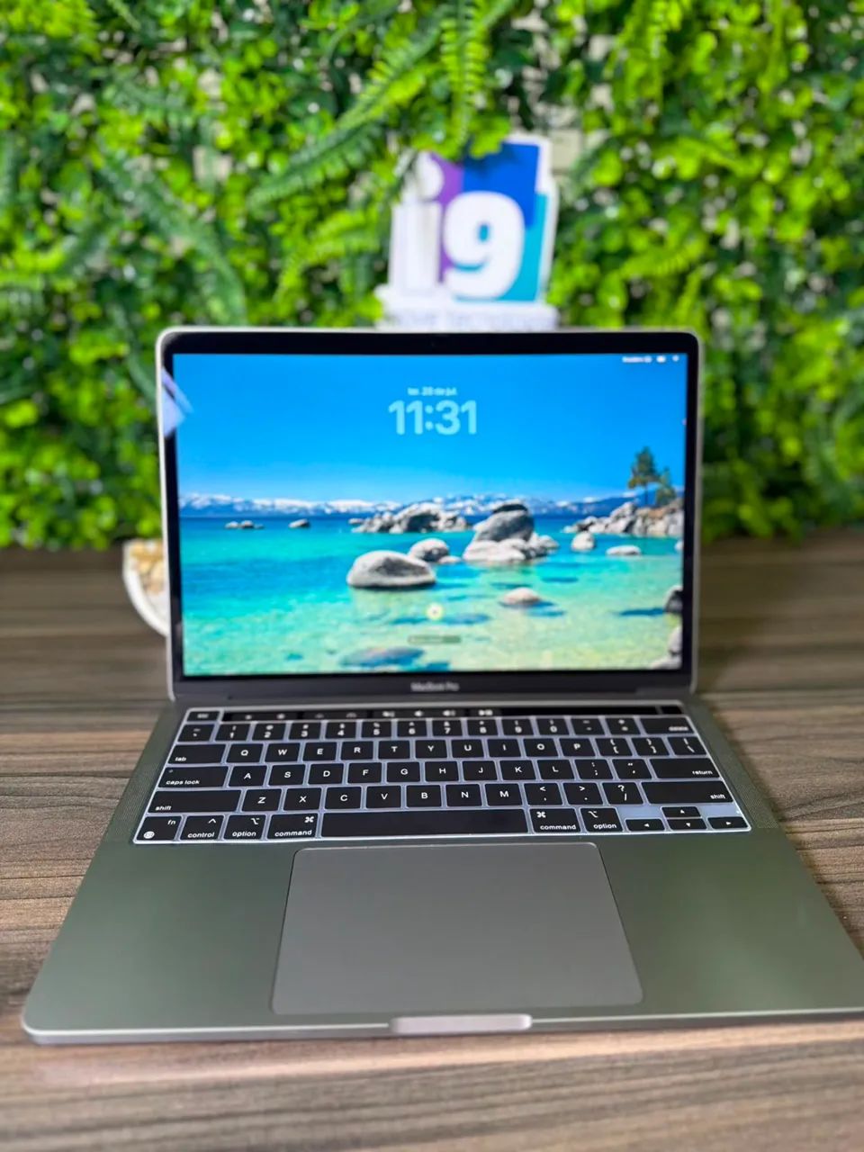 MacBook Pro 2020 Apple M1 8GB 256GB SSD 87% Cor Space Gray A2338