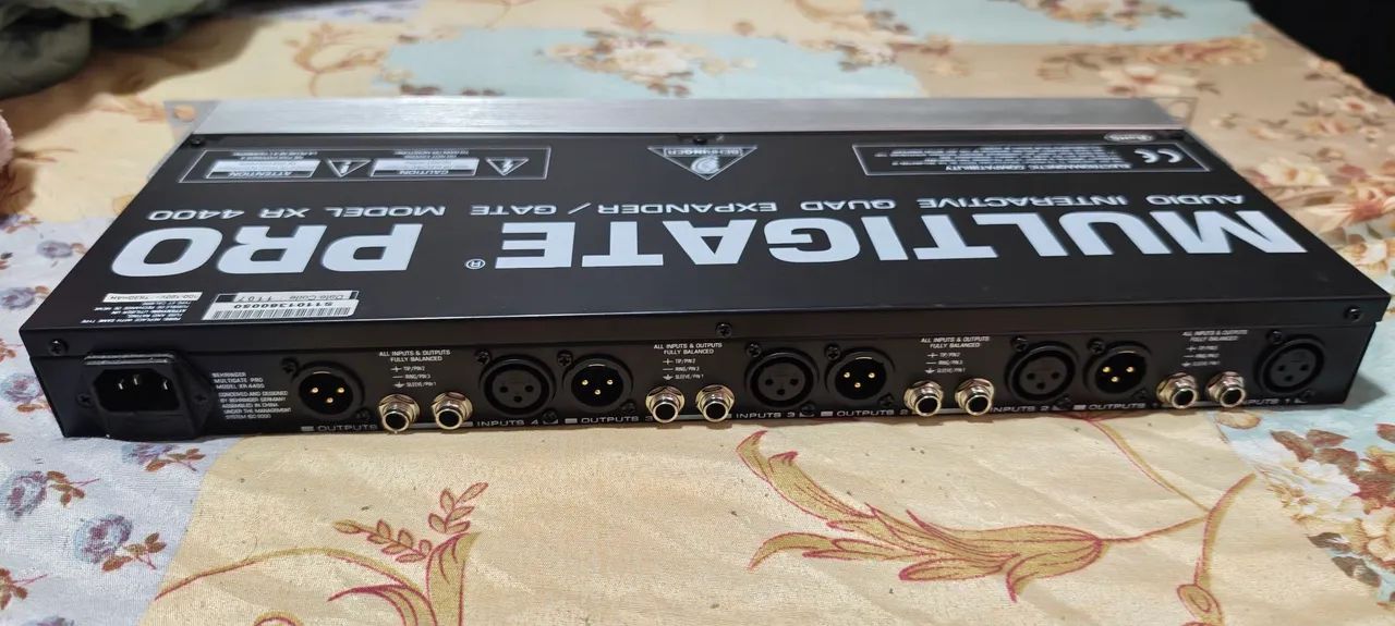 MULTIGATE PRO BEHRINGER XR4400 - Foto 4