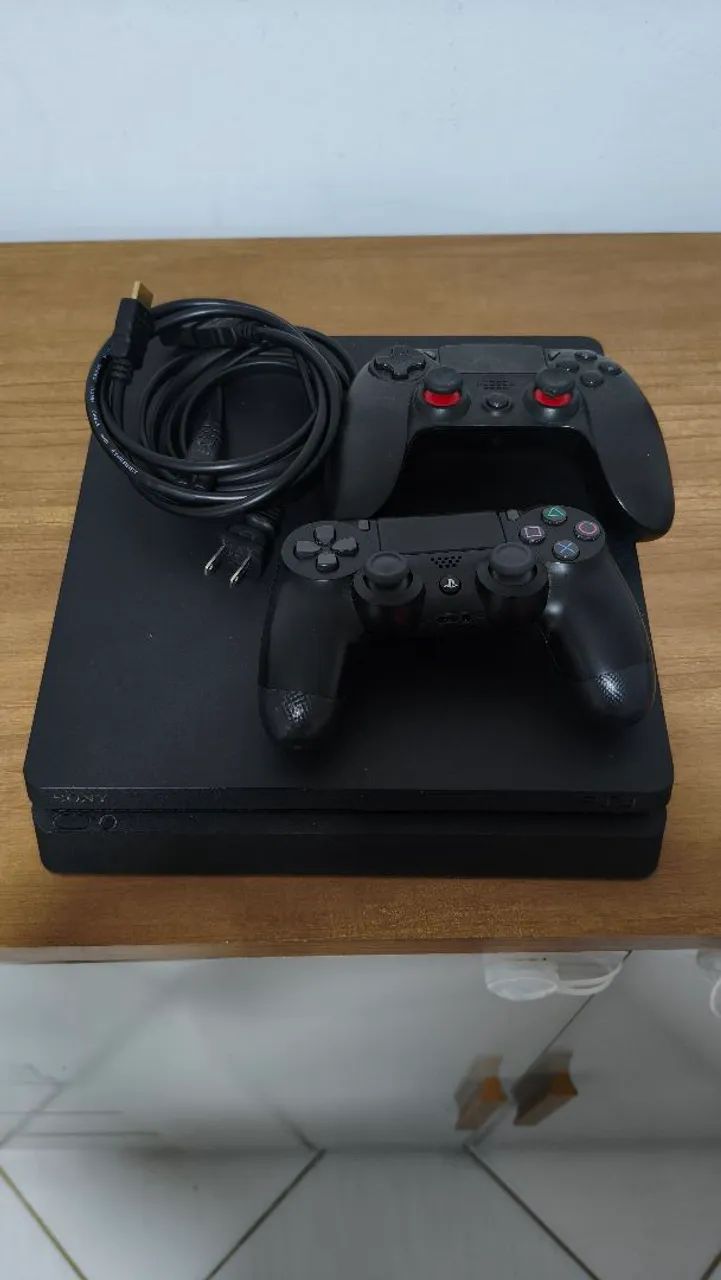 PS4 slim com dois controles - Foto 2