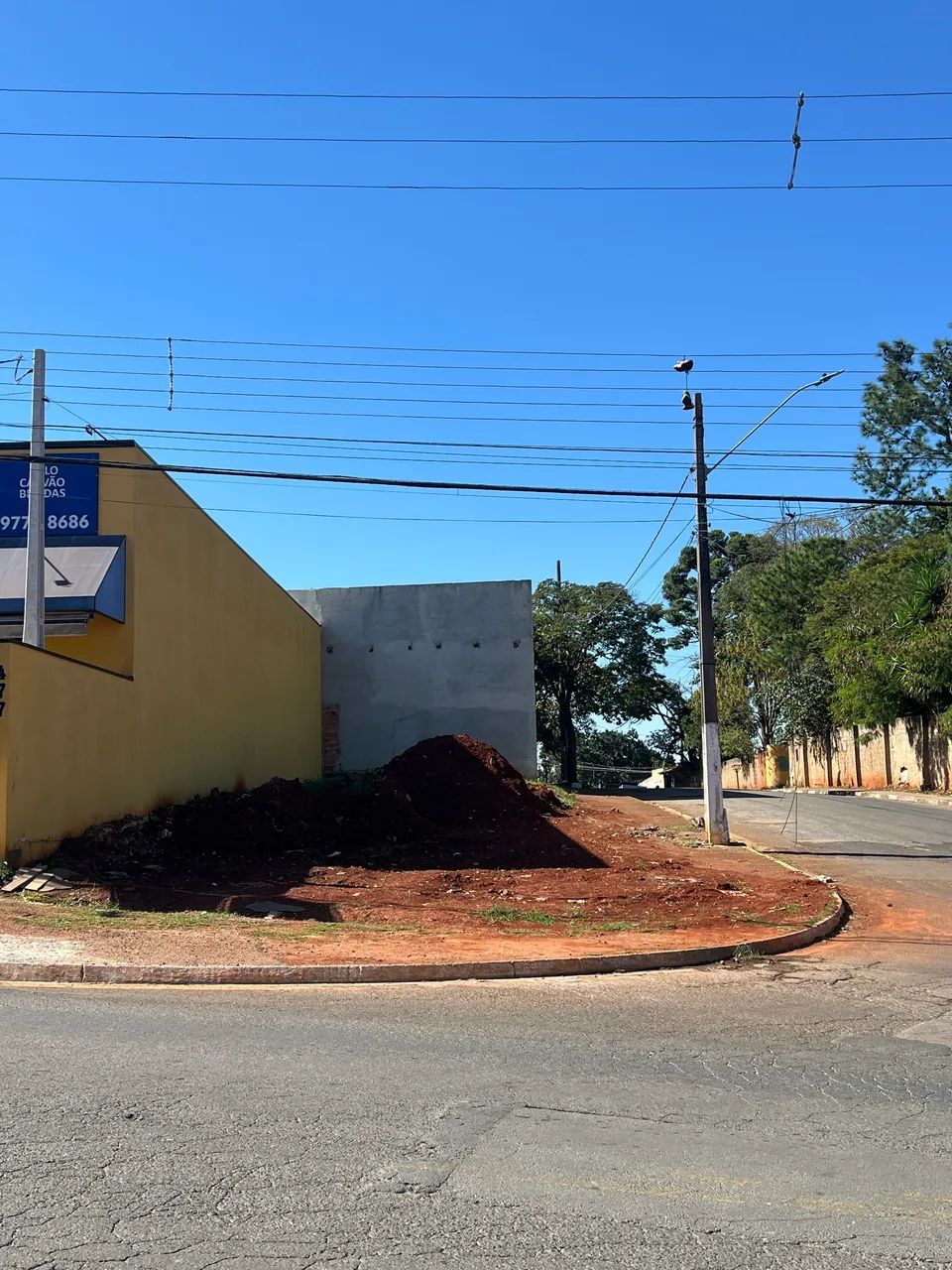 Terreno em frente  JD Mantovanni 
