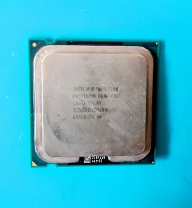 Processador Intel Pentium Dual-Core E5200 2.5GHz LGA775 Usado - Não Testado