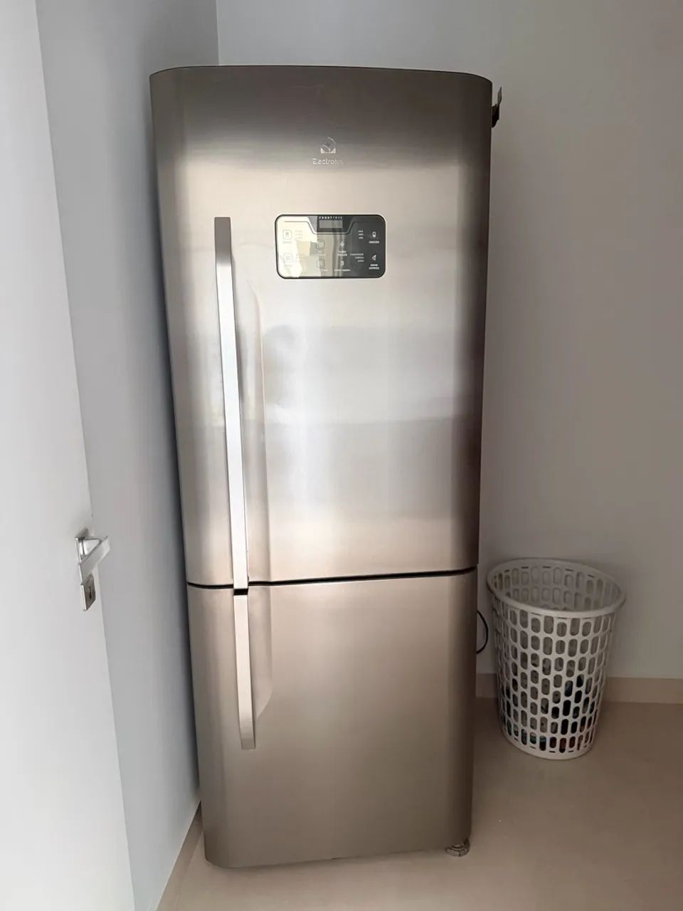 vendo geladeira 