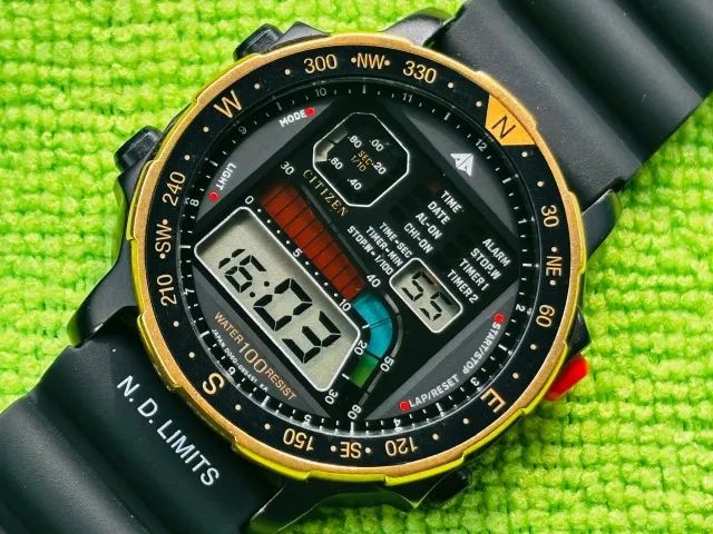 Citizen Windsurf D060 Black Gold Época Do Aqualand E Wingman (Usado)