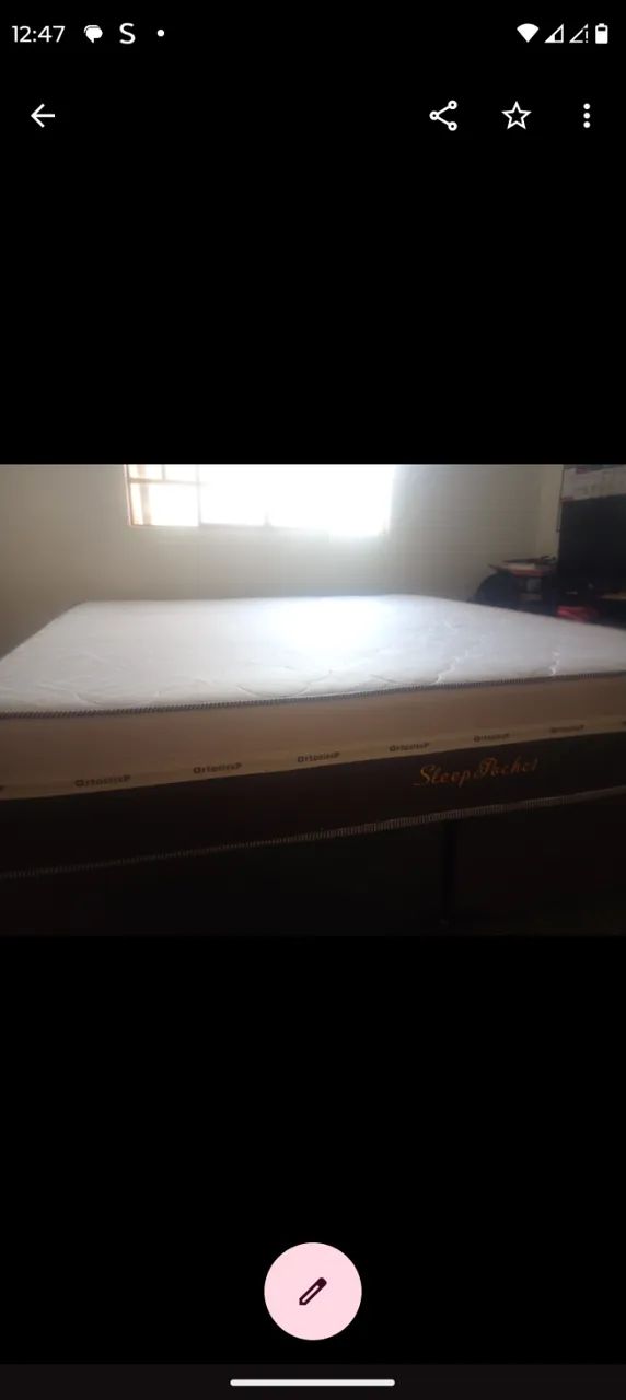 Cama Extra Grande Pouco Tempo de Uso e Bem Conservada