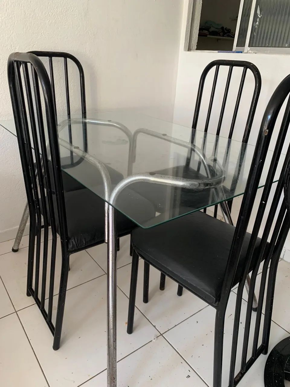 Mesa 4 cadeiras