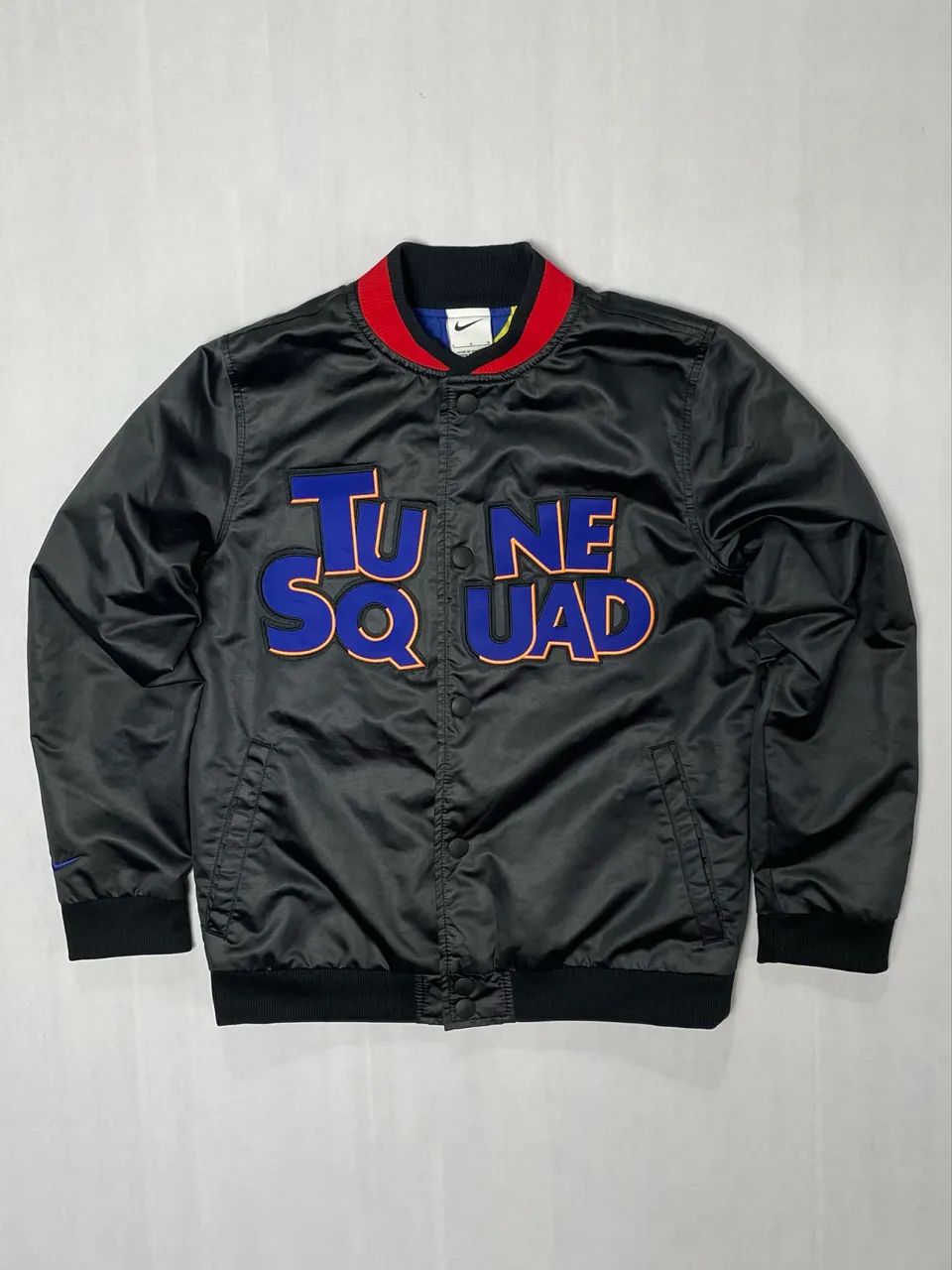 Jaqueta Nike x Space Jam 2 