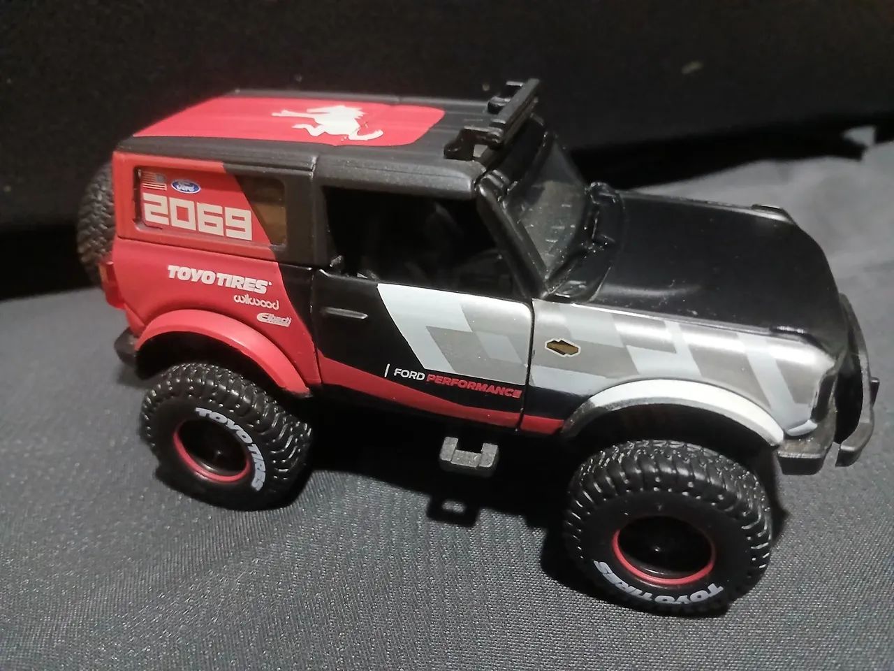 Miniatura ford bronco 2021 maisto - Foto 3