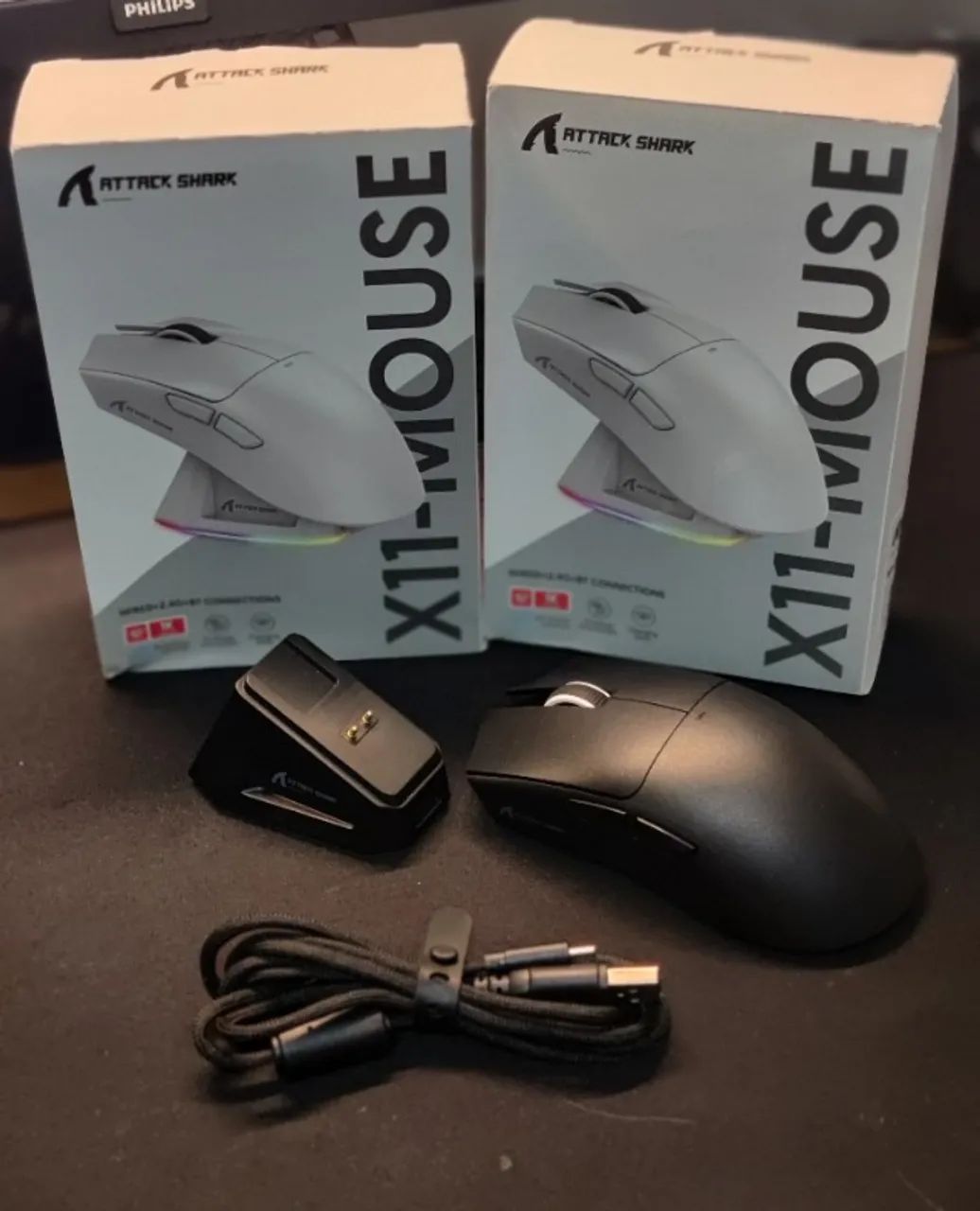 Mouse Gamer Attack Shark X11 Preto com Dock de Carregamento