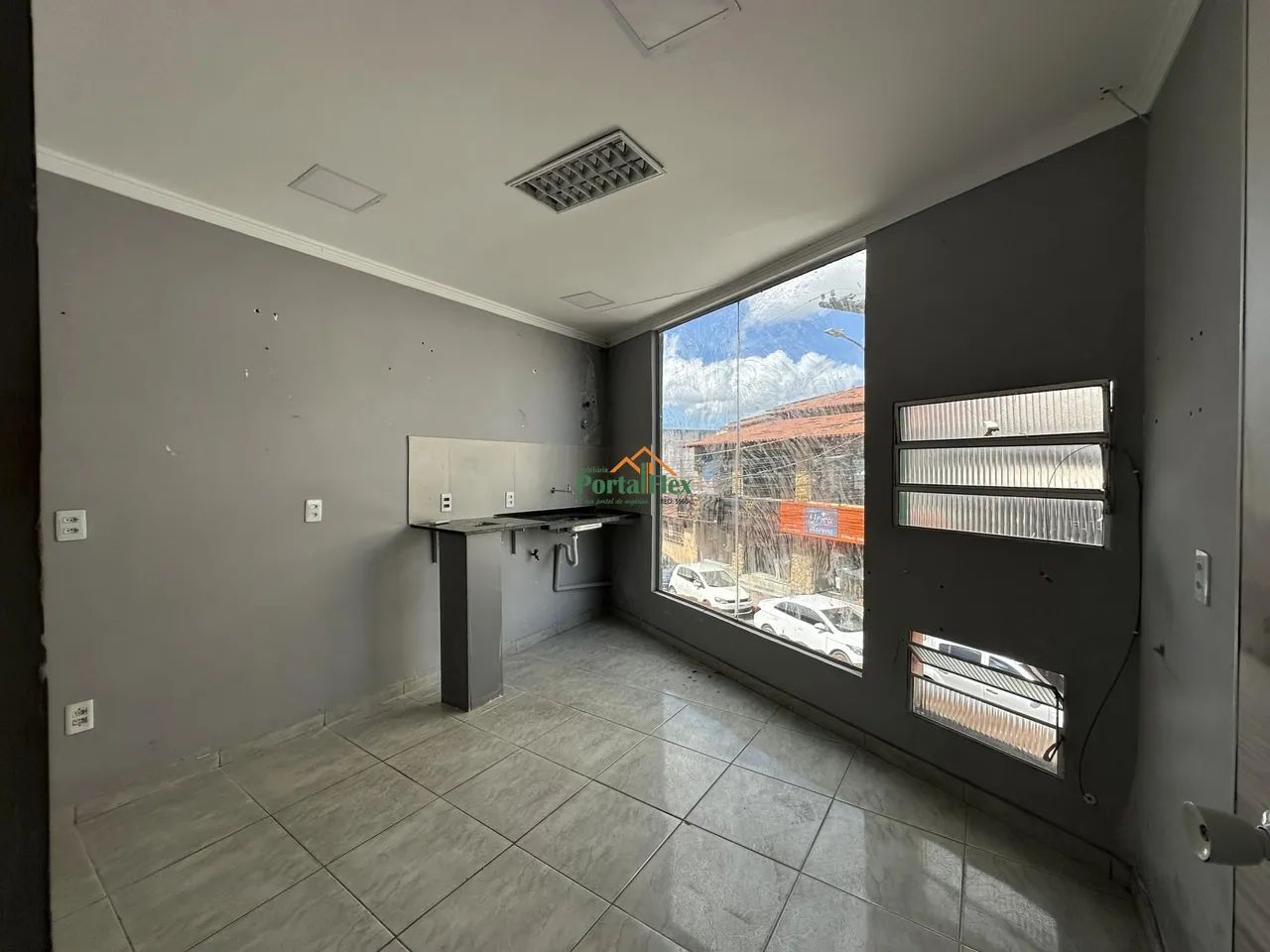 Sala à locação em Parque Residencial Laranjeiras - Serra/ES - Foto 5