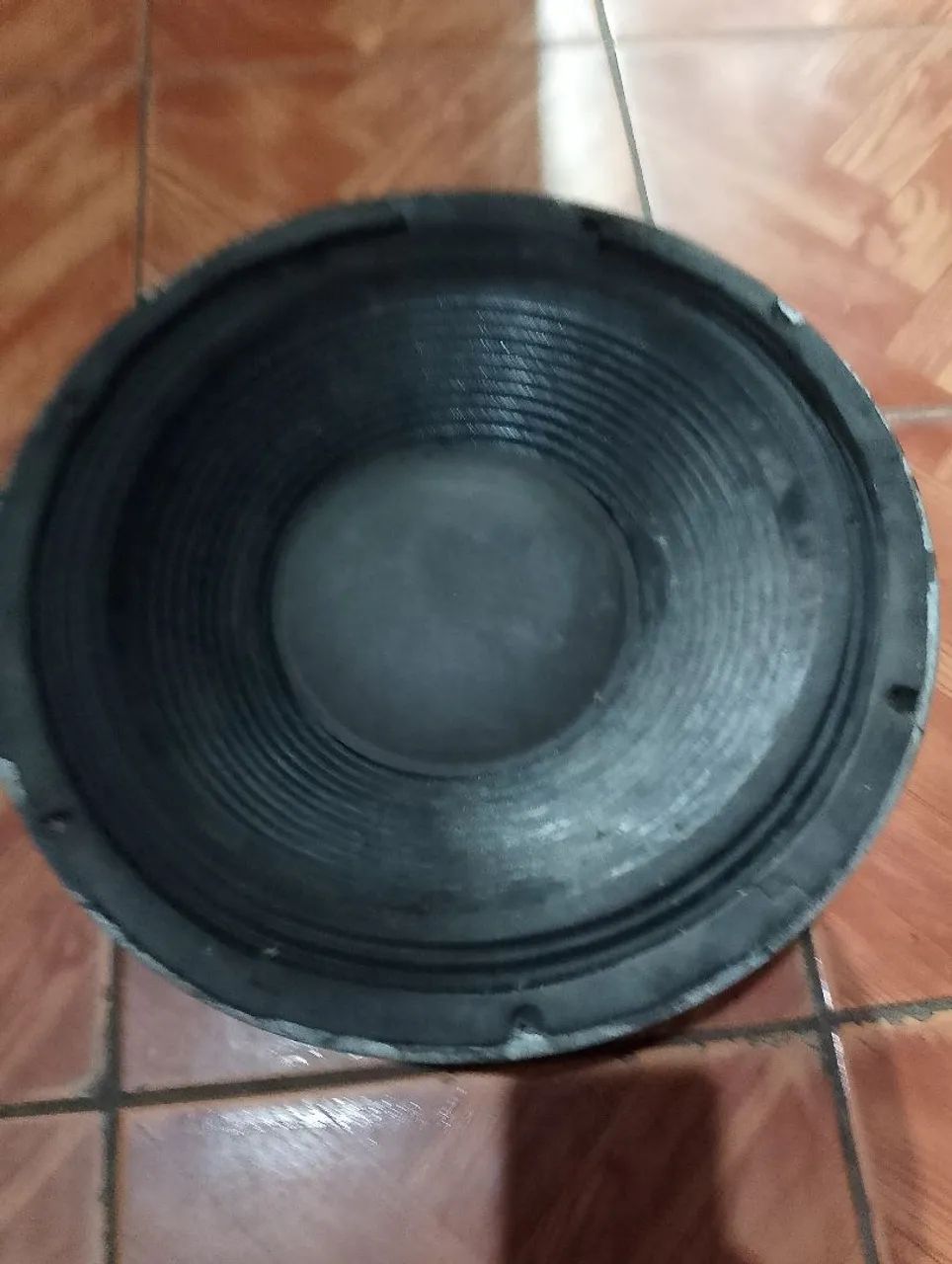 Vendo 1 fone de 15 polegadas 1000 RMS  - Foto 2