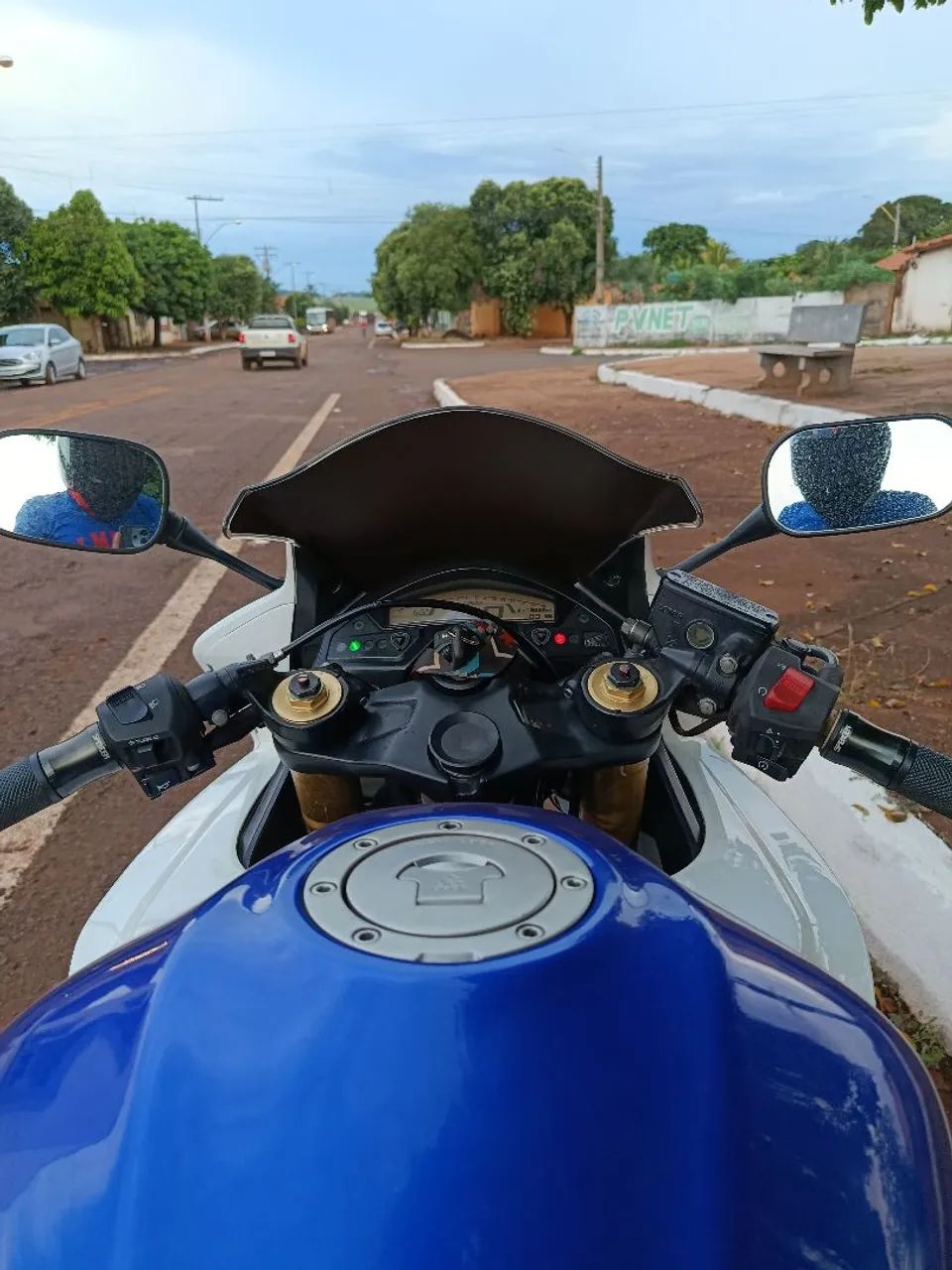 CBR 600f 2014 - Foto 2
