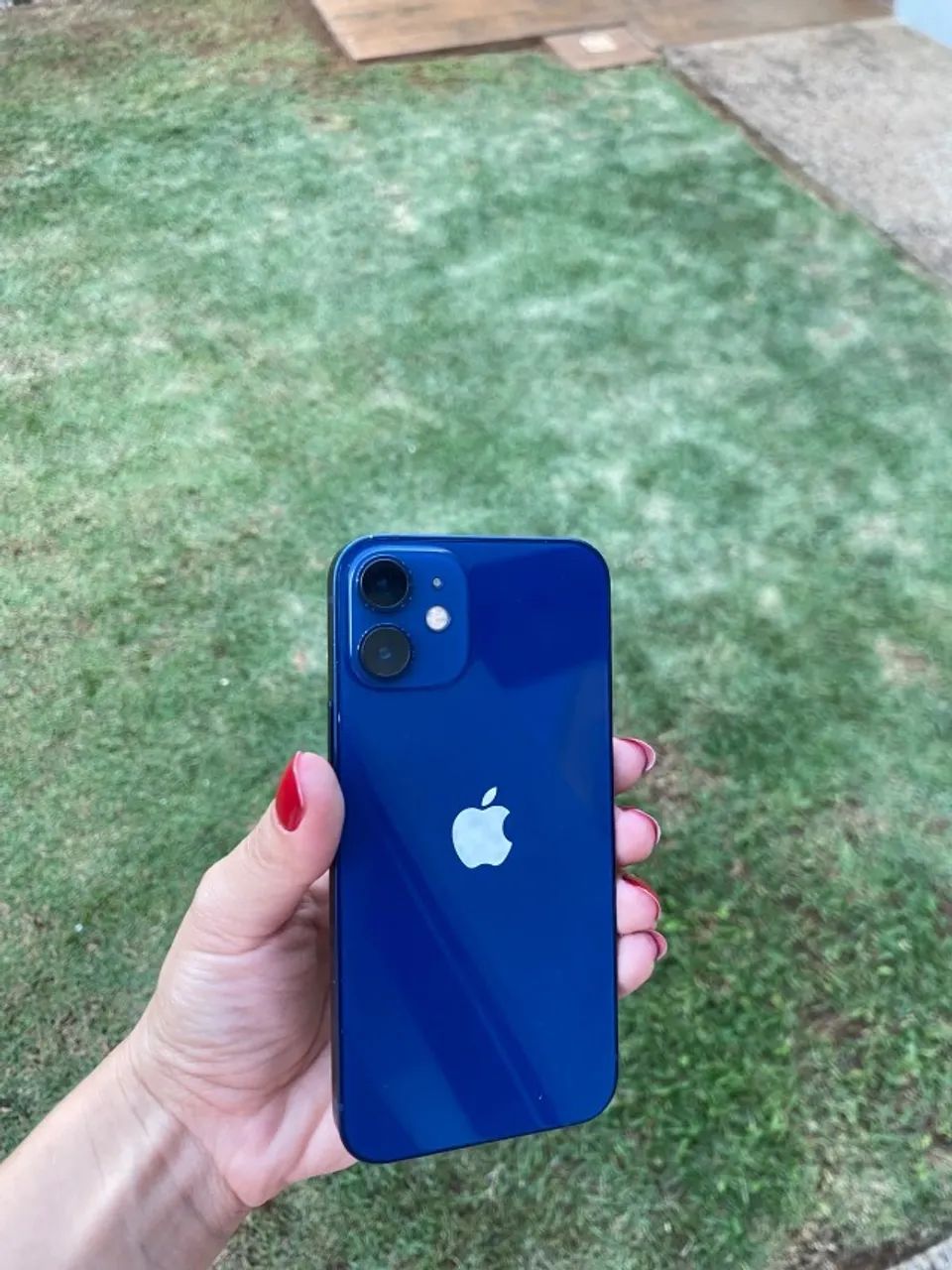 Iphone 12 mini 73% bateria