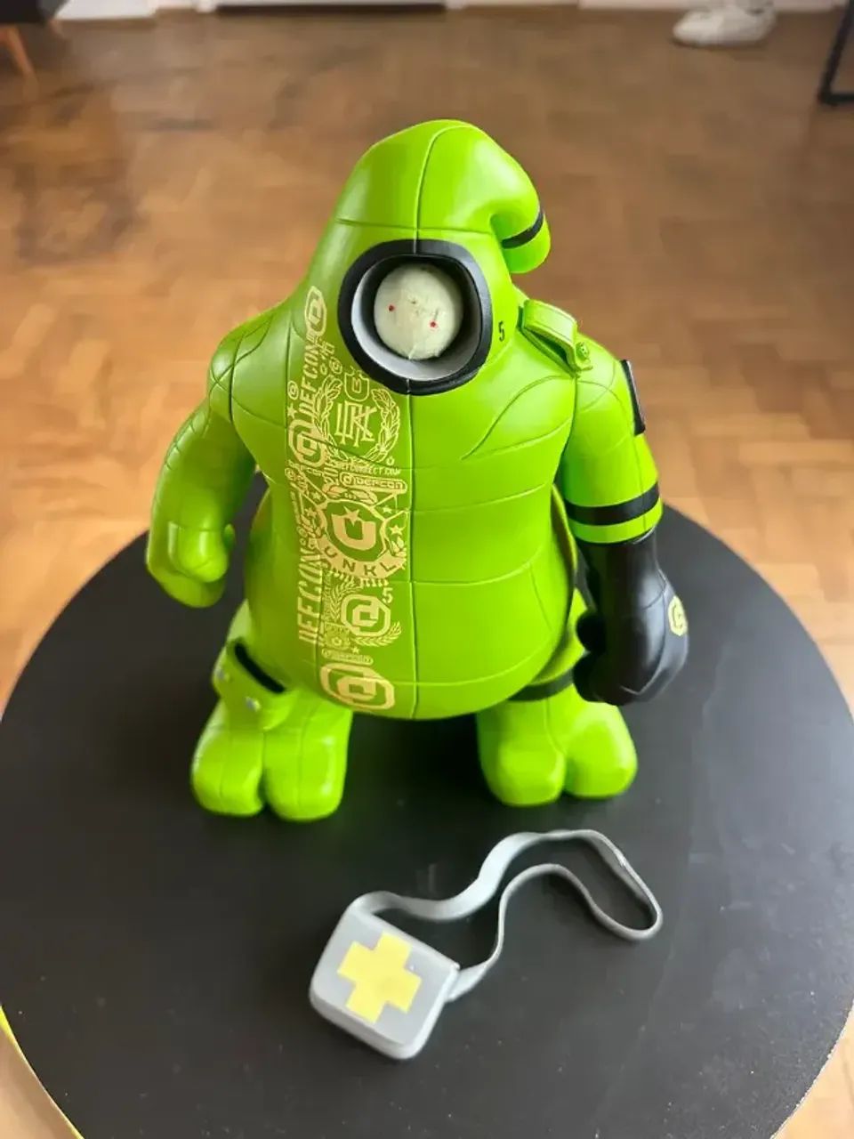 Toy Art Unkl Defcon Sug (edição Verde) (Usado)