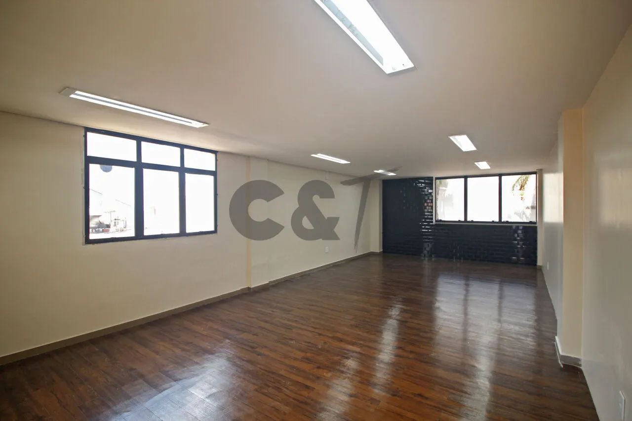 Loja Comercial com 400m² para Alugar em Santo Amaro, São Paulo/SP.