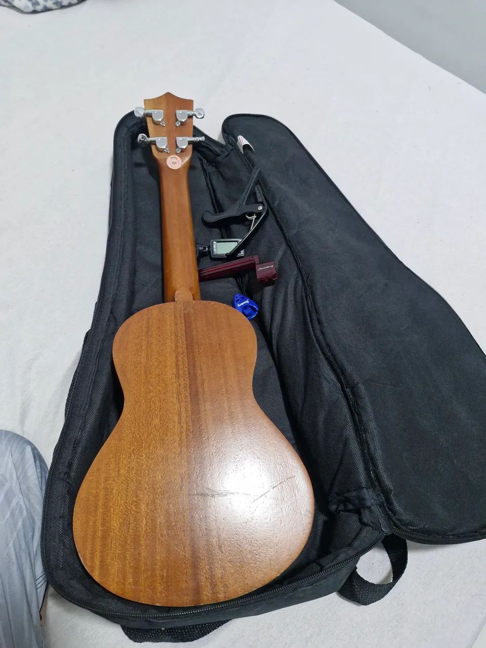 Ukulele com peças - Foto 5