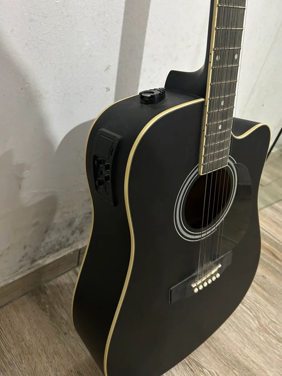 Vendo violão Giannini 
