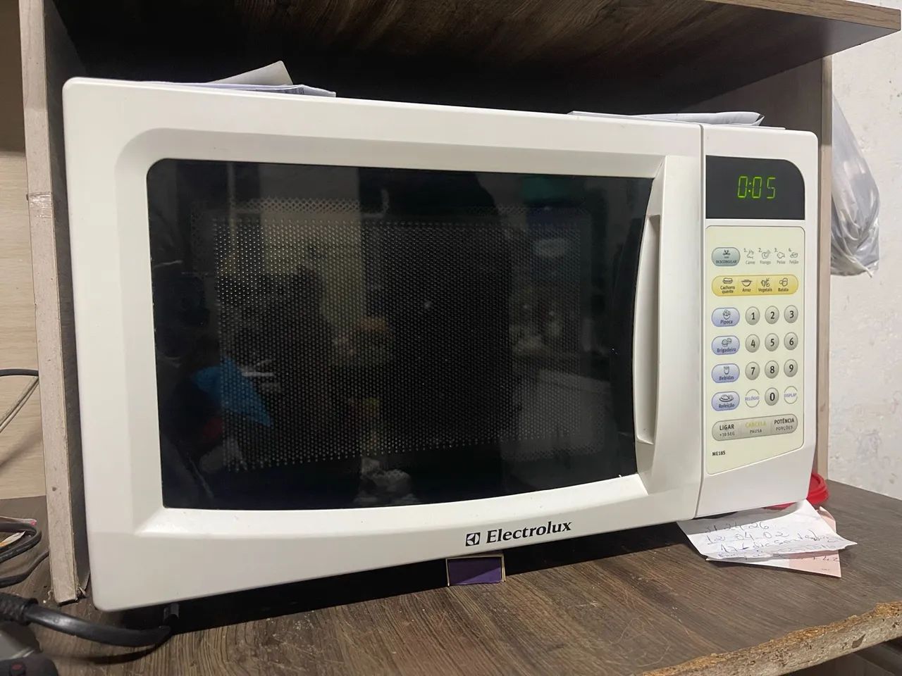 Vendo microondas Eletrolux 