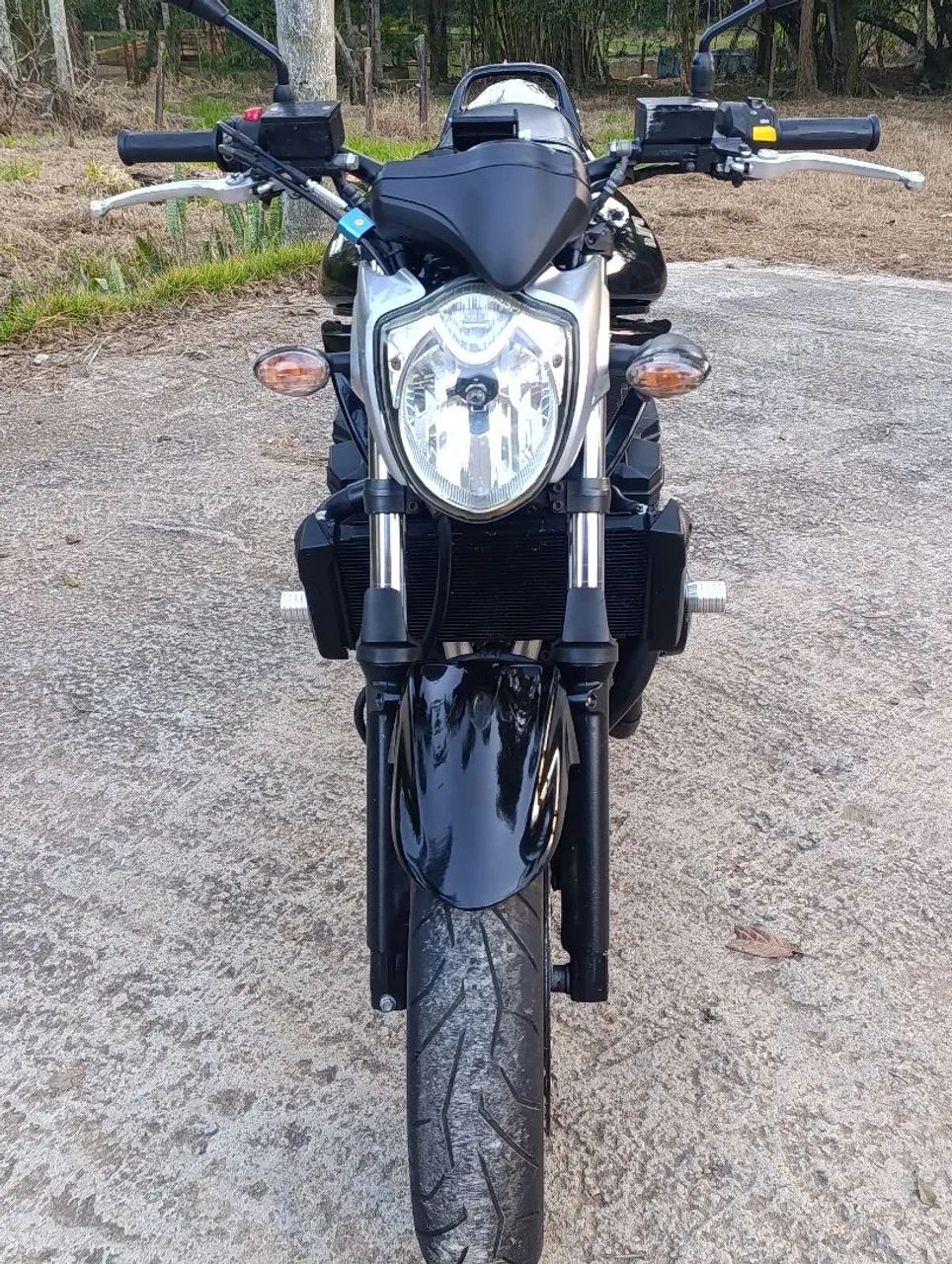 Suzuki Bandit 650 2011 - Foto 4