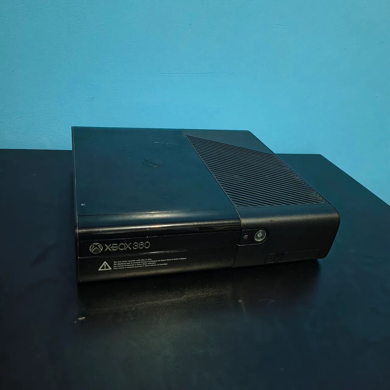 Xbox 360 com controle e Jogos