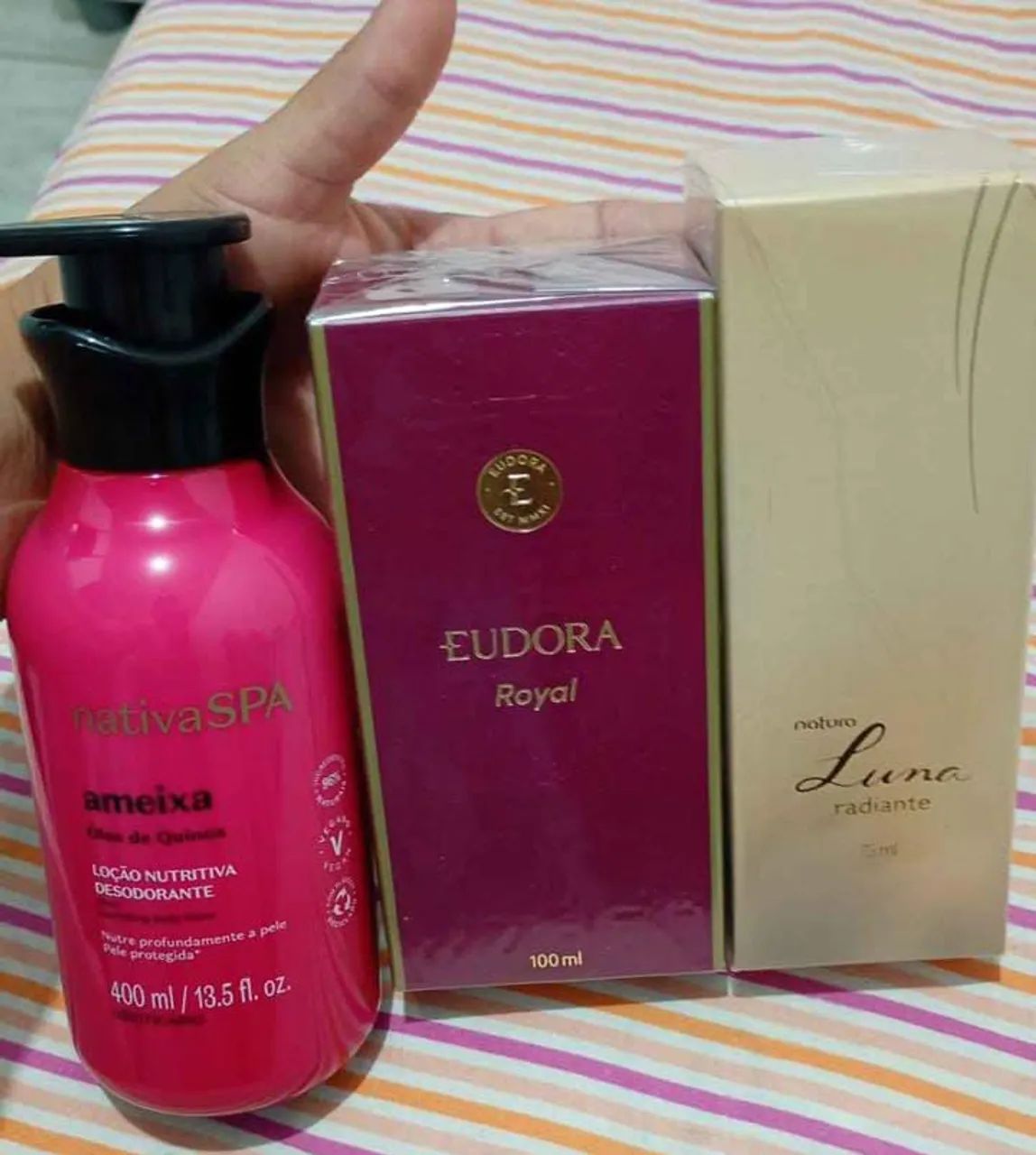 Perfume e hidratante 